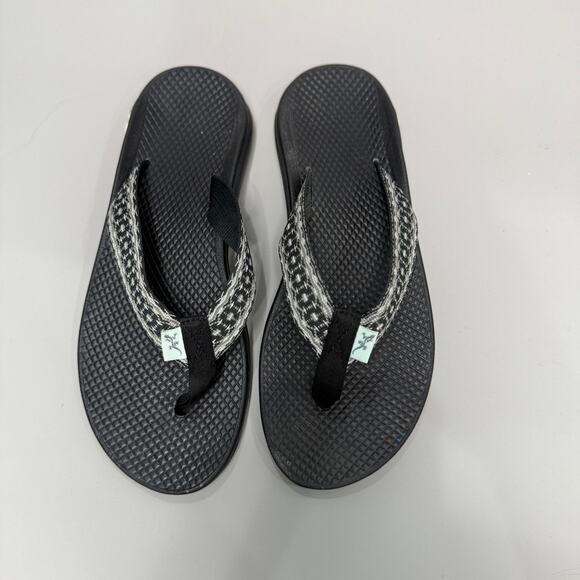 Black Chaco Women's Flip Ecotread Sandals - Picture 1 of 4
